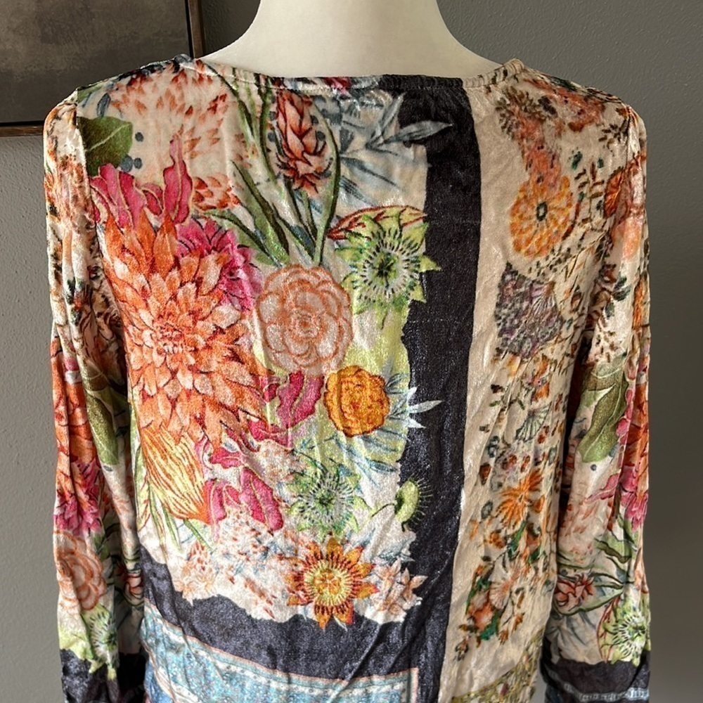 Soft Surroundings Velvet Floral Ashbury Tunic Top - Picture 9 of 13